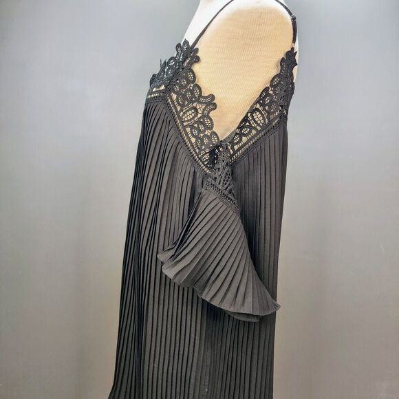 The Clothing Company Women's‎ Dress Large Pleated Black Lace Off Shoulder Party - Picture 3 of 7